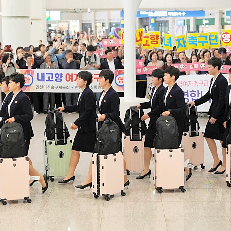 North Korean women's soccer team arrives in South Korea for regional tournament