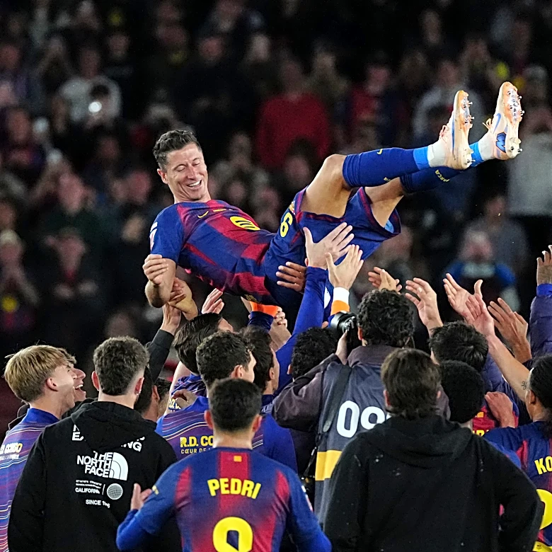 Barcelona wins in Lewandowski's farewell. Sevilla avoids relegation despite loss to Real Madrid