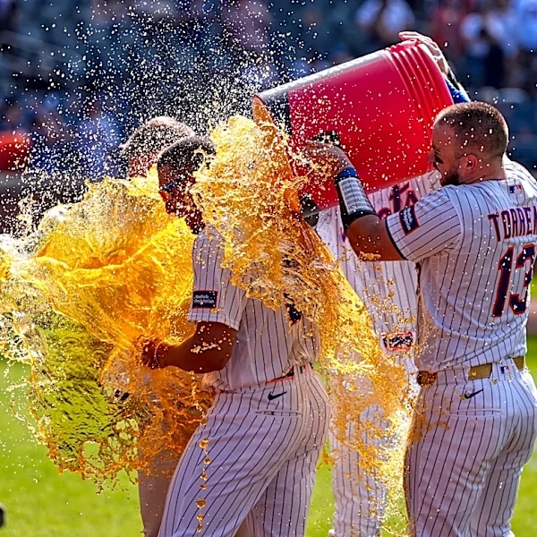 Tyrone Taylor and Carson Benge rally Mets to Subway Series win over stumbling Yankees