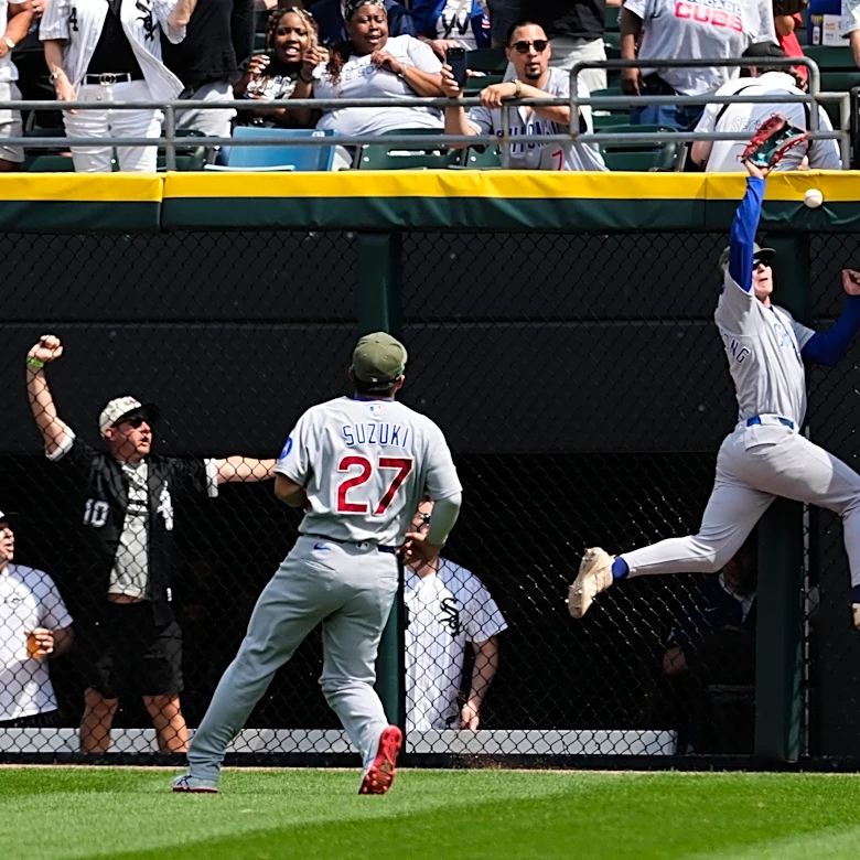 Cubs' Pete Crow-Armstrong apologizes for the words he used during a heated exchange with a fan