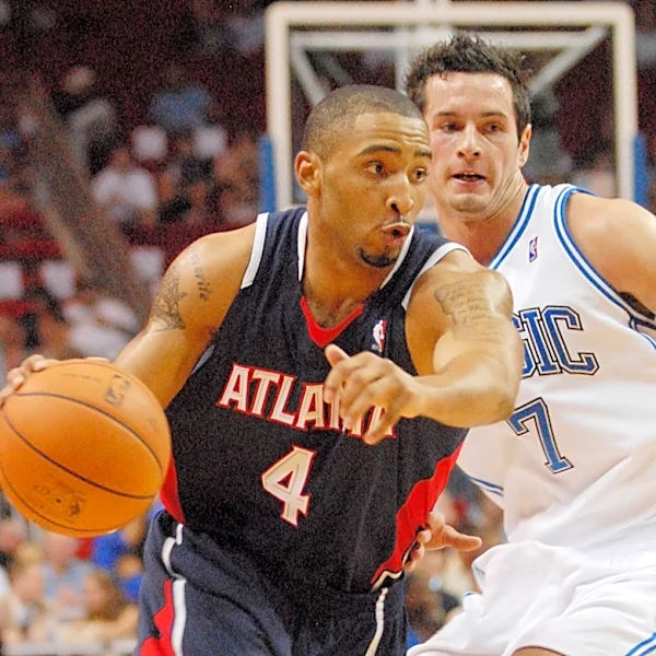 Bulls hire Stephen Mervis and Acie Law IV for new-look front office