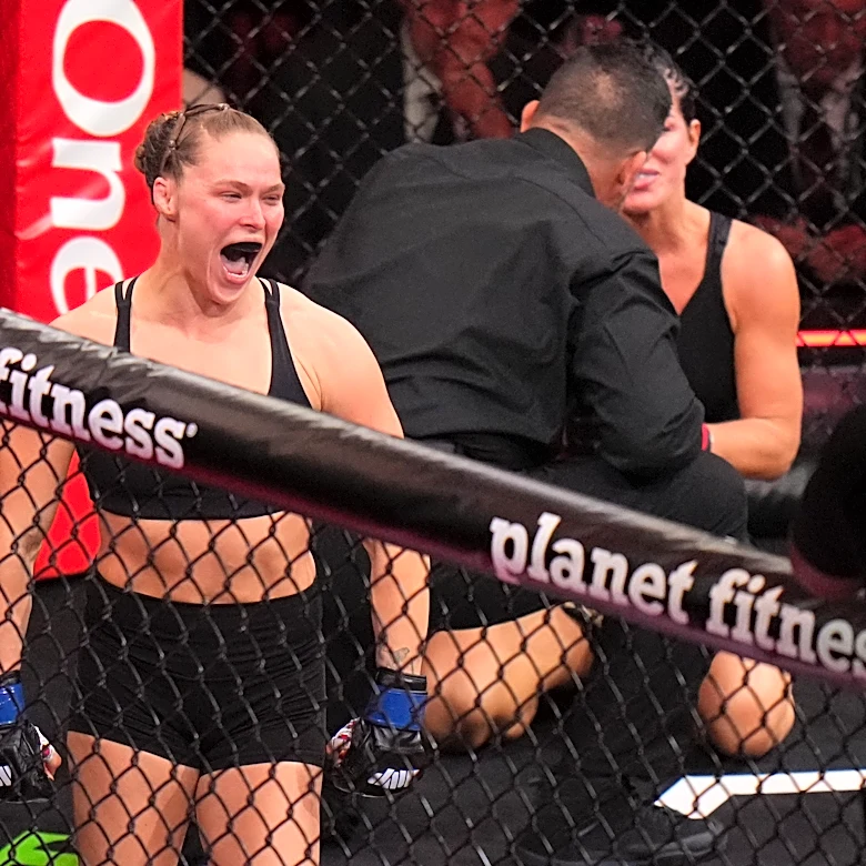 Rousey's return draws US-record MMA viewership for Netflix