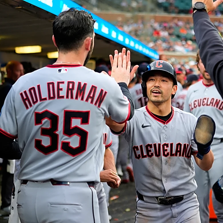 Guardians survive a ninth-inning scare to beat the Tigers 4-3 for a fourth straight win