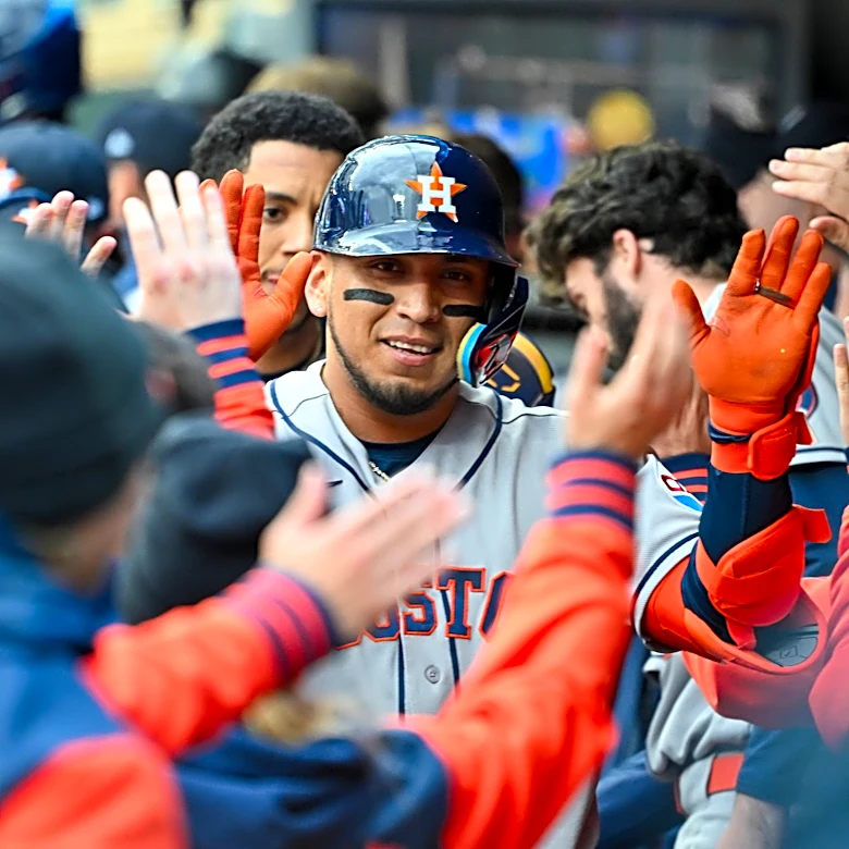 Paredes' 2-run homer in the 1st inning powers Astros to a 2-1 win over the Twins
