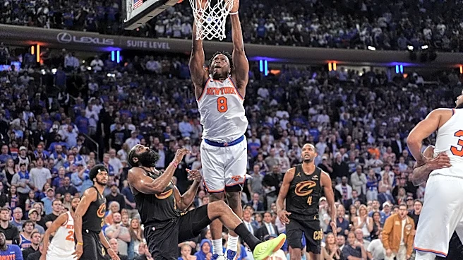 OG Anunoby finishes strong in his return from injury to help the Knicks take Game 1 in OT