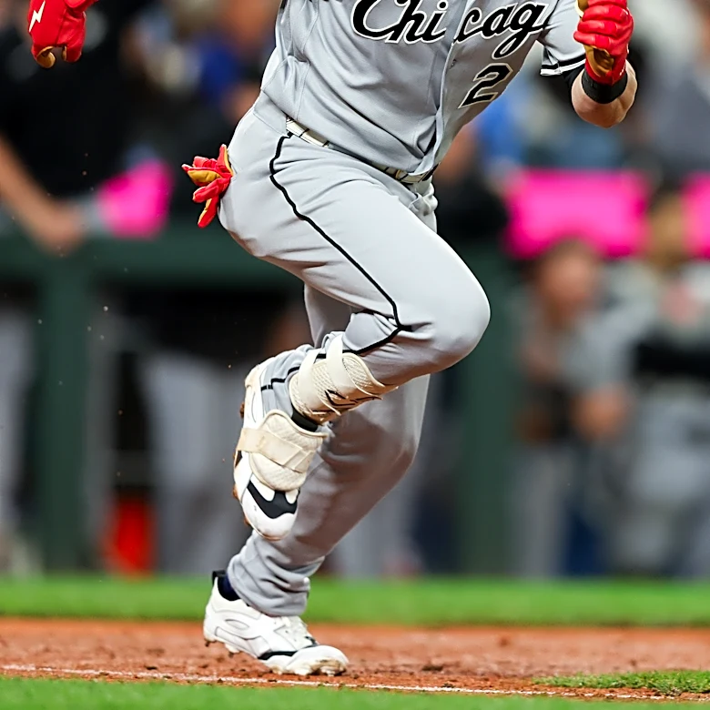 Benintendi’s ninth-inning single sends the White Sox past the Mariners 2-1