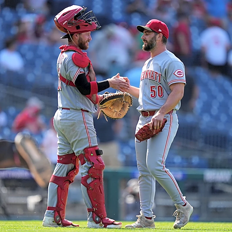 Nathaniel Lowe has 2 doubles, drives in 3 as Reds beat Phils 9-4 for Mattingly's first series loss