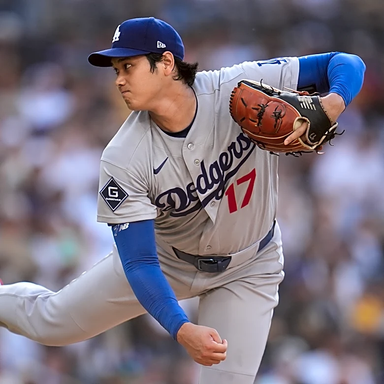 Shohei Ohtani homers on first pitch, then throws 5 sharp innings in Dodgers' 4-0 win over Padres