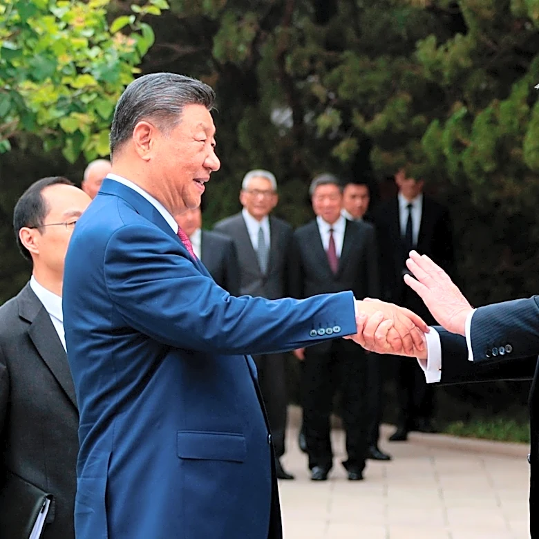 How different were Trump and Putin’s visits to China