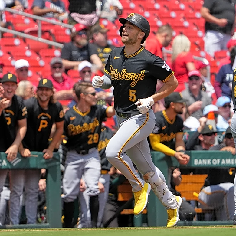 Brandon Lowe hits an inside-the-park home run and Pirates beat Cardinals 6-2
