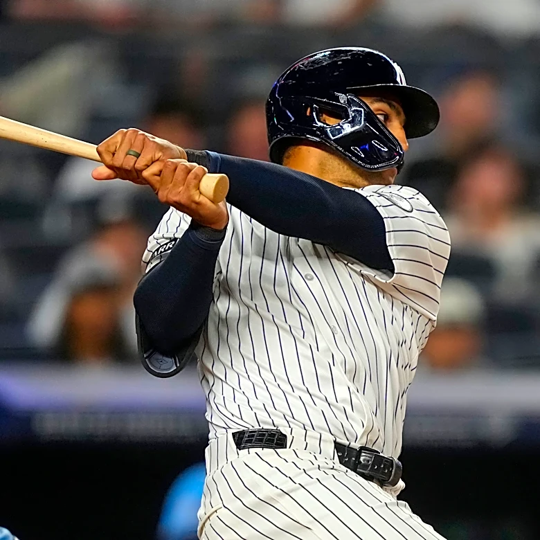 Yankees center fielder Trent Grisham has no structural damage to his left knee, tests show