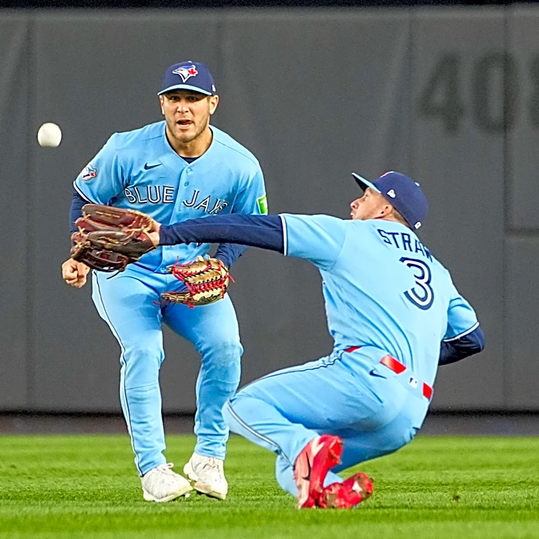 George Springer homers and Blue Jays hold Yankees to 3 hits, winning 2-0 for 4-game split