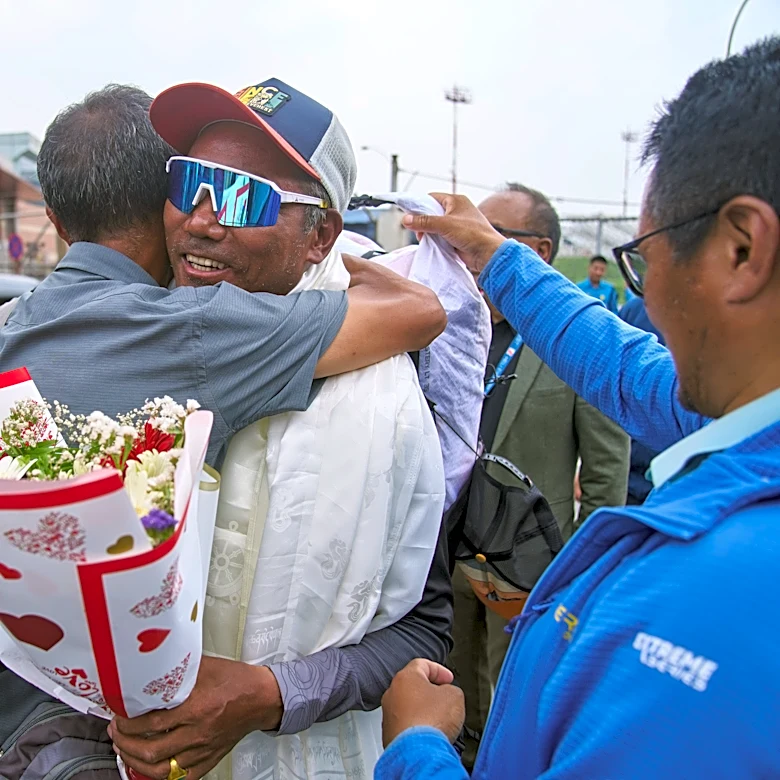Everest record-holder Kami Rita Sherpa urges limit on climbers as crowds swell on the peak