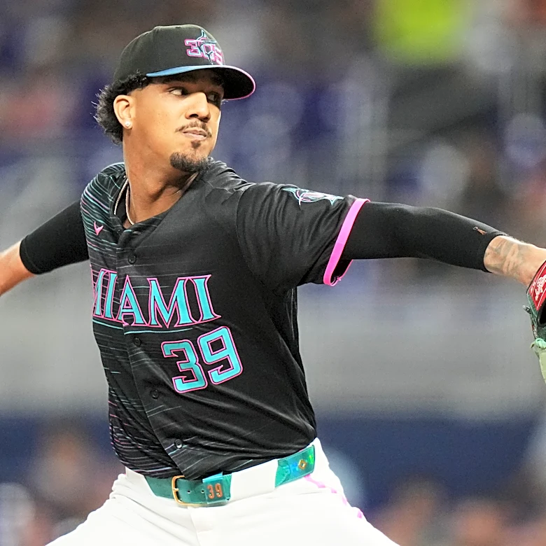 Pérez allows Soto's homer in 1st and Marlins keep Mets off the scoreboard rest of the way in 2-1 win