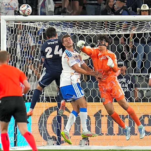 Brian White, Thomas Müller combine for 7 goal contributions as Whitecaps top San Diego 4-2