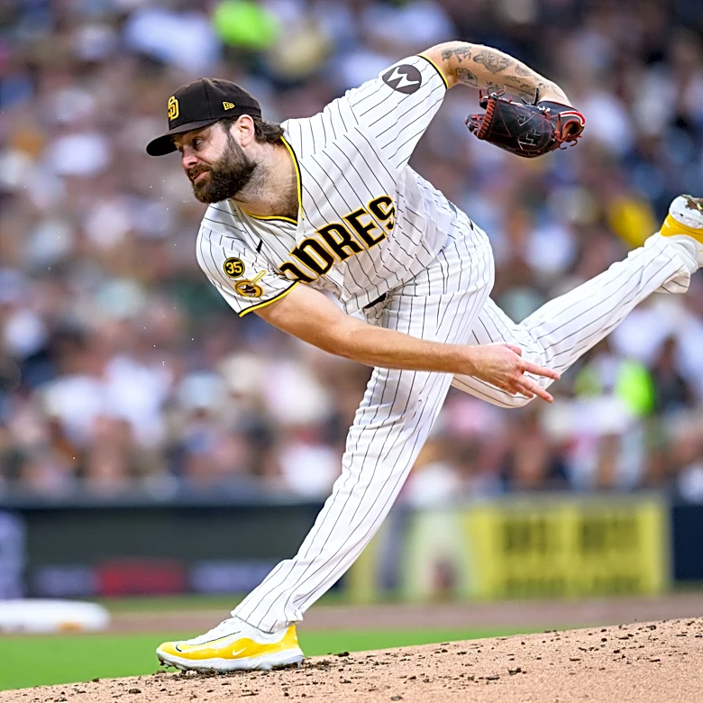 Lucas Giolito and 4 relievers pitch the Padres to a 2-0 win over the Athletics