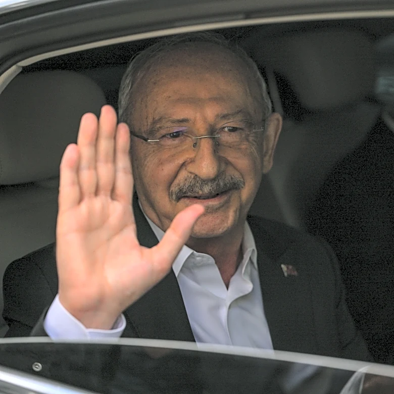 Turkey’s main opposition party in standoff over court-ordered leadership