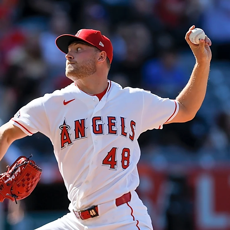 Detmers nearly perfect while striking out 14, Angels beat Rangers 2-1 on error in 9th for 1st sweep