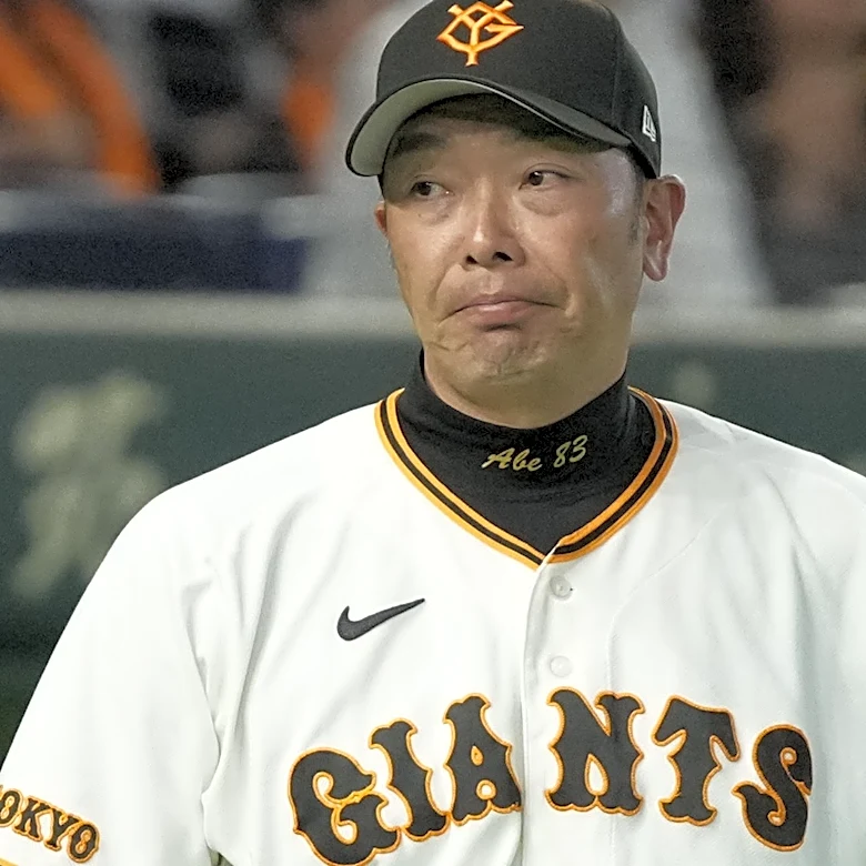 Yomiuri Giants baseball manager Abe resigns after arrest over allegedly assaulting his daughter