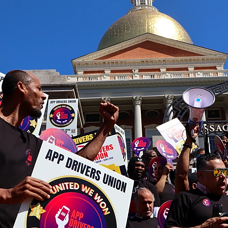 Massachusetts Uber, Lyft drivers certify first statewide ride-hailing union amid automation fears