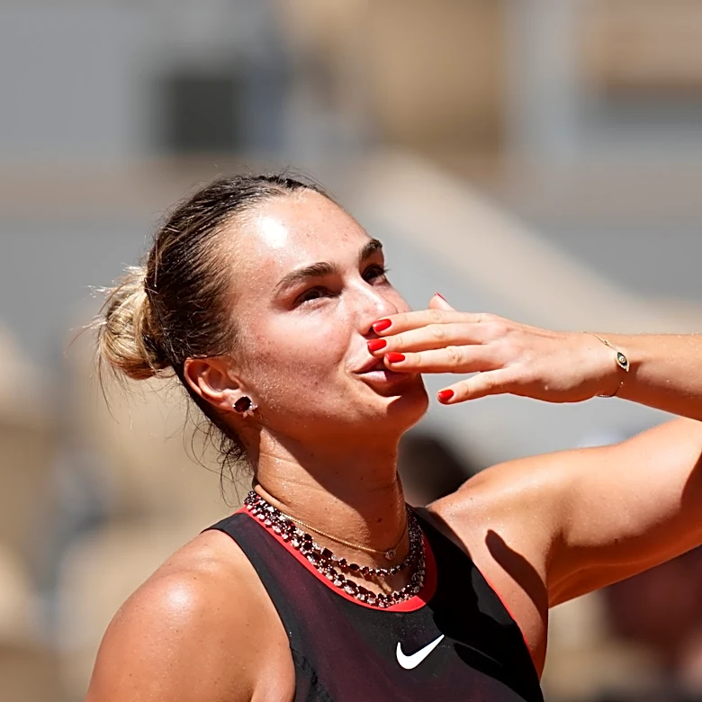 Sabalenka's necklaces sparkle in the sun during French Open win. Gauff and Osaka advance