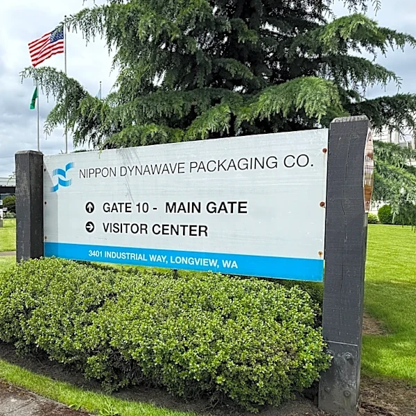 Chemical tank implosion at Washington pulp and paper mill leaves 10 injured, unknown number dead