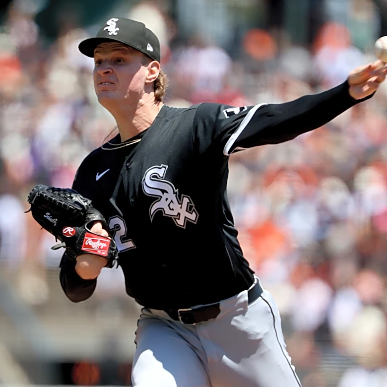 White Sox place Noah Schultz on 15-day IL, recall prospect David Sandlin from Triple-A