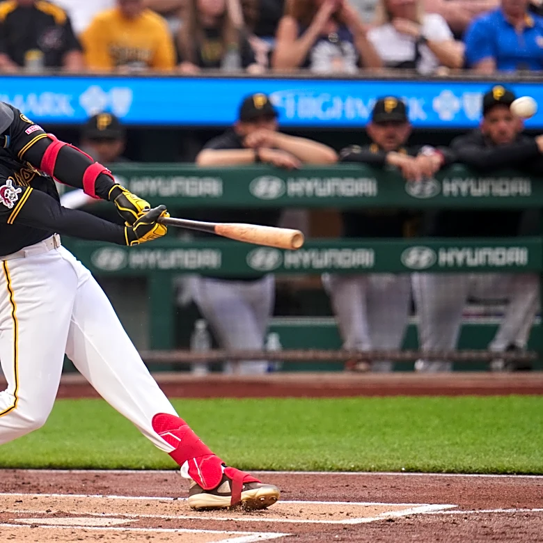 Esmerlyn Valdez's homer caps five-run first, Pirates send skidding Cubs to 10th straight loss 12-1