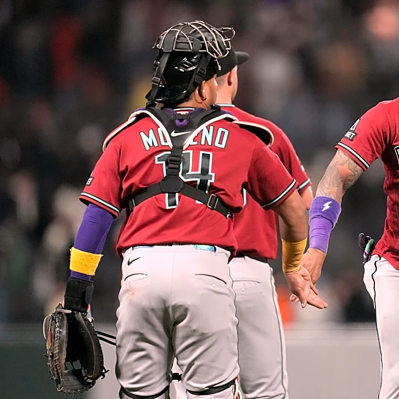 Marte and Del Castillo homer as Diamondbacks beat Giants 7-5 for ninth win in 10 games