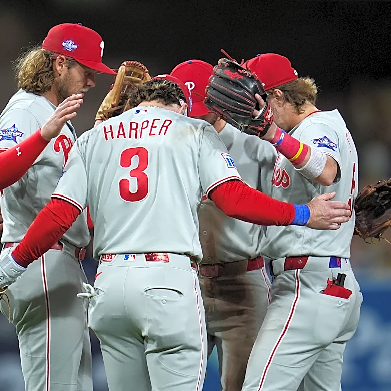 Harper, Realmuto and Turner hit home runs in Phillies' 4-3 win over Padres