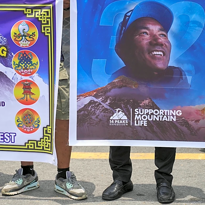 Climbers meet in Nepal to discuss the challenges of scaling Mount Everest