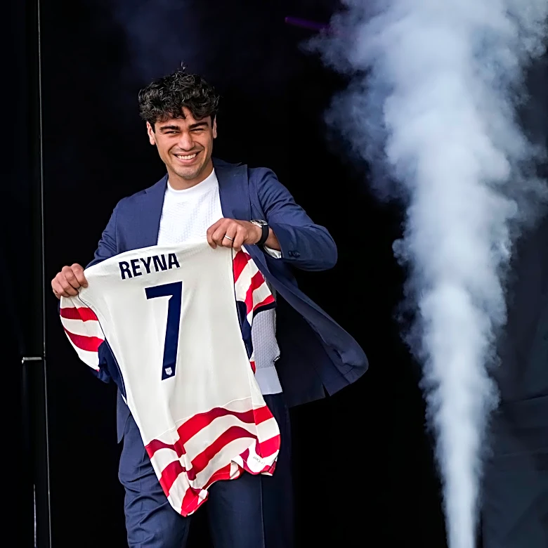 Gio Reyna and Joe Scally bring a close bond forged in Germany to US World Cup roster