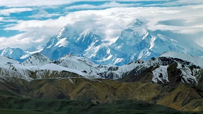 Conditions of 4 climbers who fell on Mount McKinley unknown as rescuers try to reach them