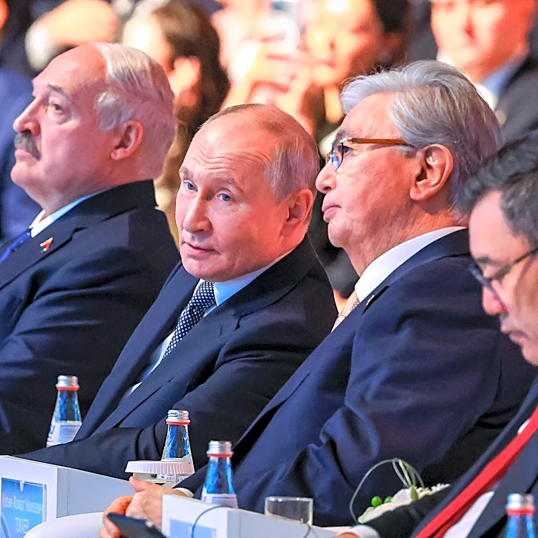 Moscow-led economic grouping threatens to suspend Armenia over its EU bid
