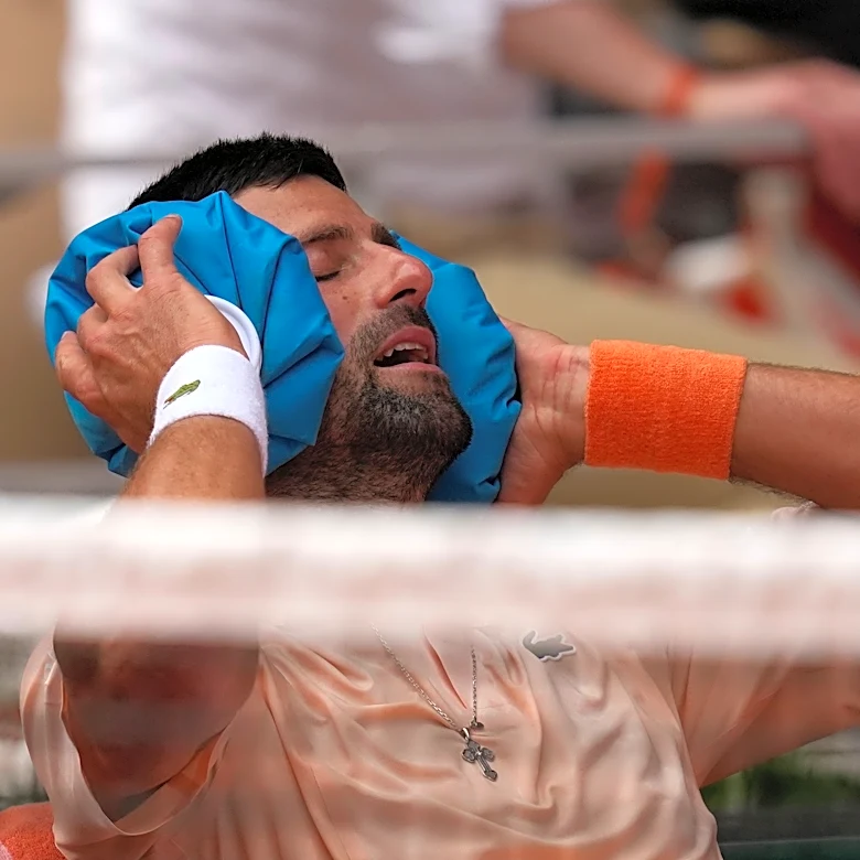 Djokovic’s 25th Slam bid ends in a grueling French Open loss to Brazilian teenager
