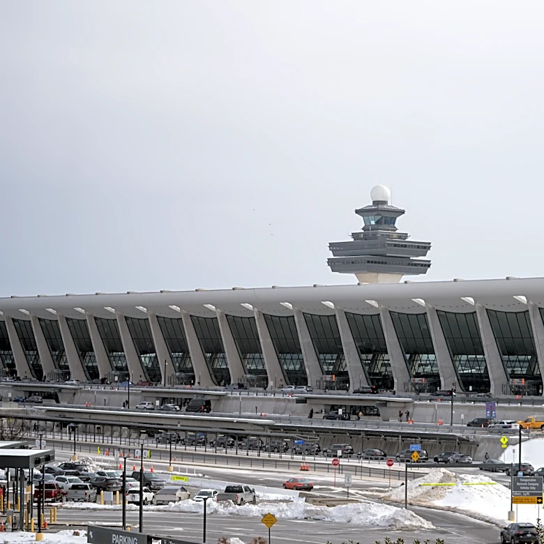 Ghanaian mother and child who arrived in US on valid visas to fly home after detainment, lawyers say
