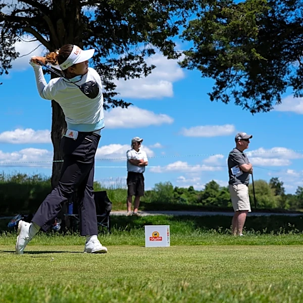 Soo Bin Joo thrives in the wind and builds a 4-shot lead in the ShopRite LPGA