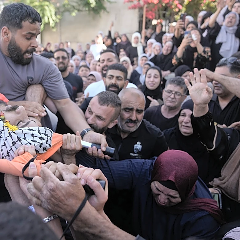 Palestinian man is shot and killed at a West Bank barrier near Jerusalem