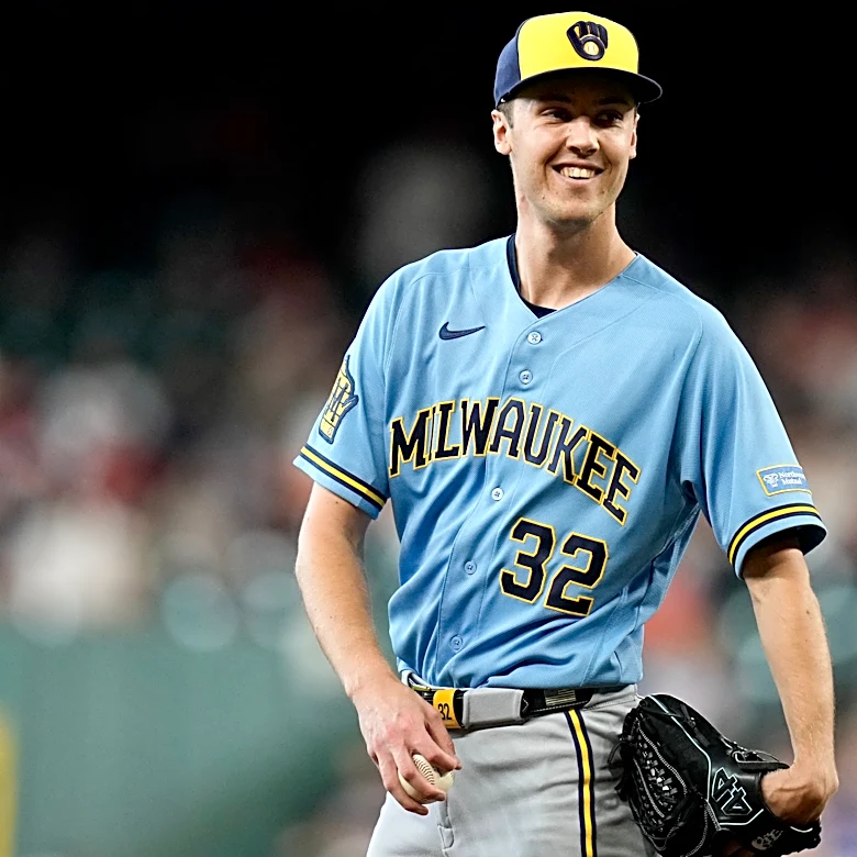 Misiorowski strikes out eight in 7 innings as the Brewers beat the Astros 2-0