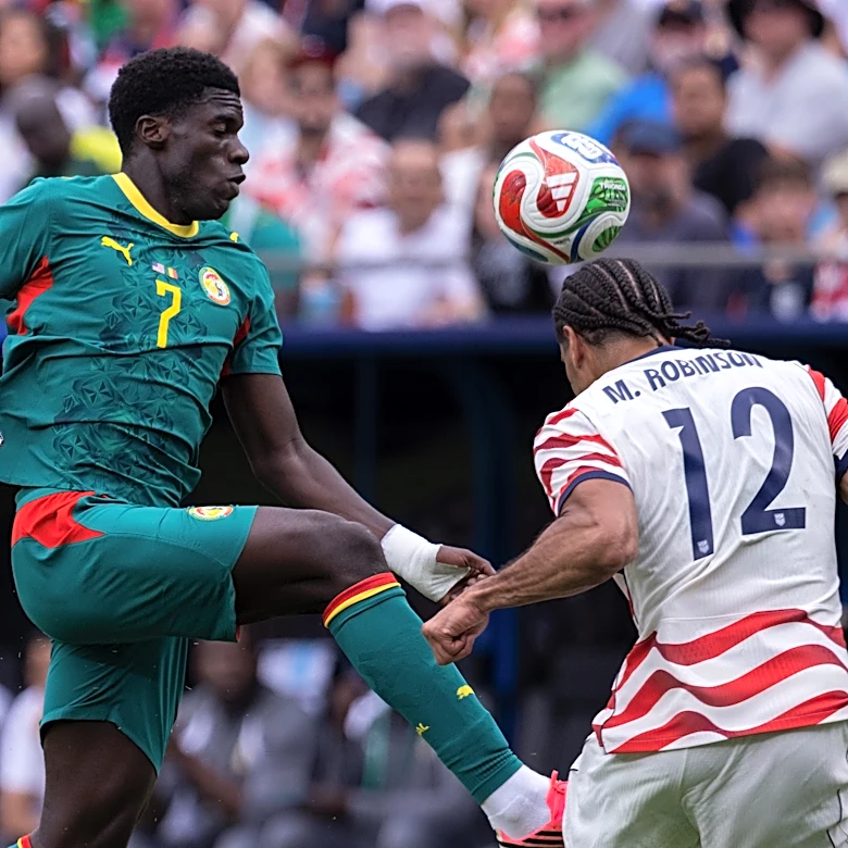 Now watch this: US coach Mauricio Pochettino turns to laptop in-game during match with Senegal