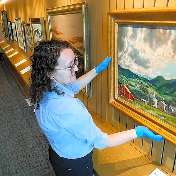 This Manchester mansion has the world’s largest private collection of 20th-century Vermont art