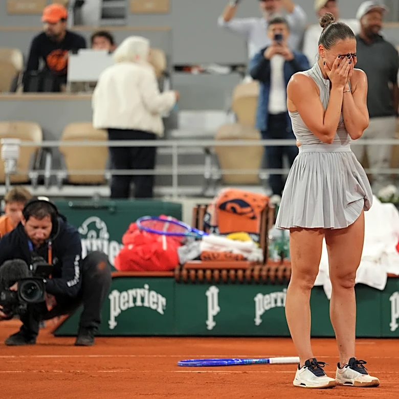 Andreeva and Kostyuk set up Russia-Ukraine clash in French Open semifinals