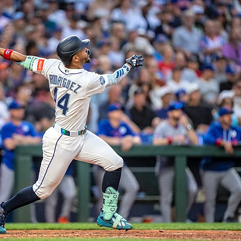 Mariners smack 3 home runs in 8-3 victory over Mets for season-high 8th straight win