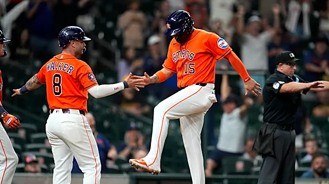 Smith has tiebreaking 2-run triple in 8th to help the Astros beat the Pirates 11-9