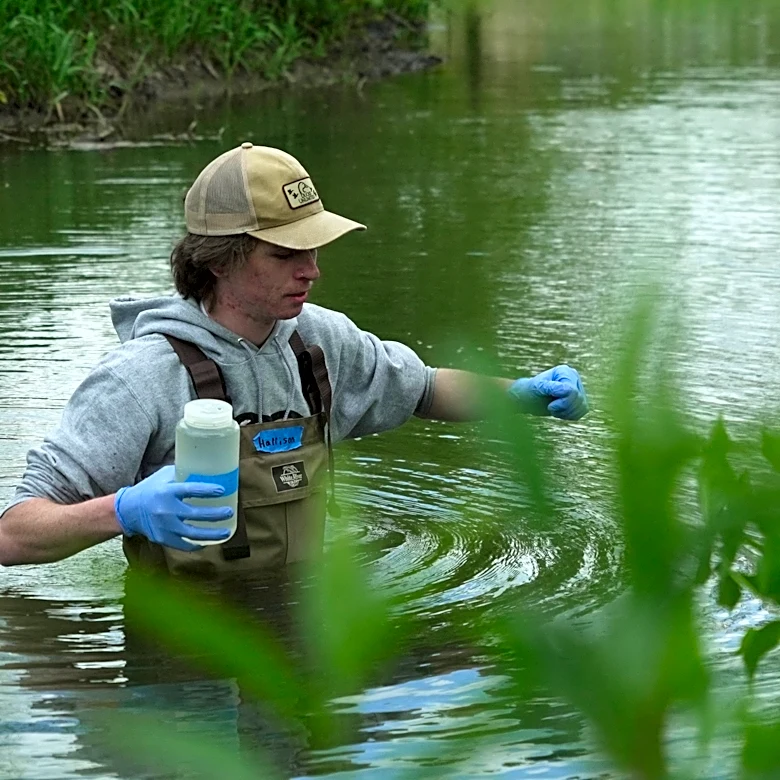 Takeaways from how water pollution in Iowa can deflate summer fun