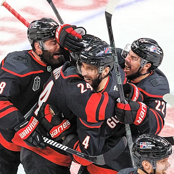 Jarvis scores in OT to cap Hurricanes' stunning Game 2 comeback in Cup final