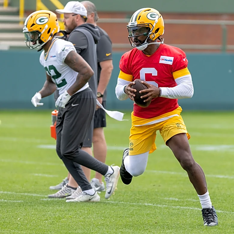 Packers backup QB Tyrod Taylor spending offseason building his relationship with Jordan Love