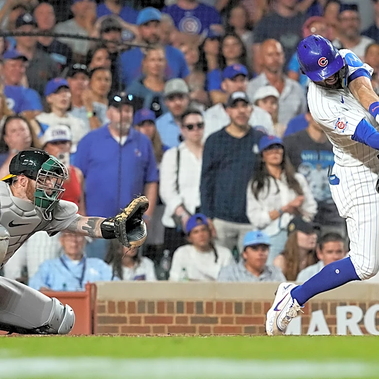 Slumping shortstop Dansby Swanson out of Cubs starting lineup against the Giants on Saturday