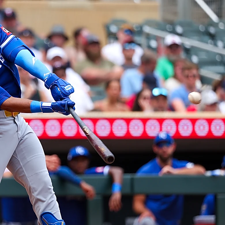 Royals hold off Twins 6-5 after star shortstop Bobby Witt Jr. exits with sore knee