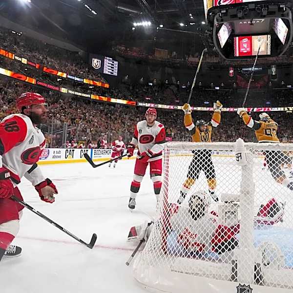 Golden Knights were the NHL's best 3rd-period team until 2 Hurricanes comebacks